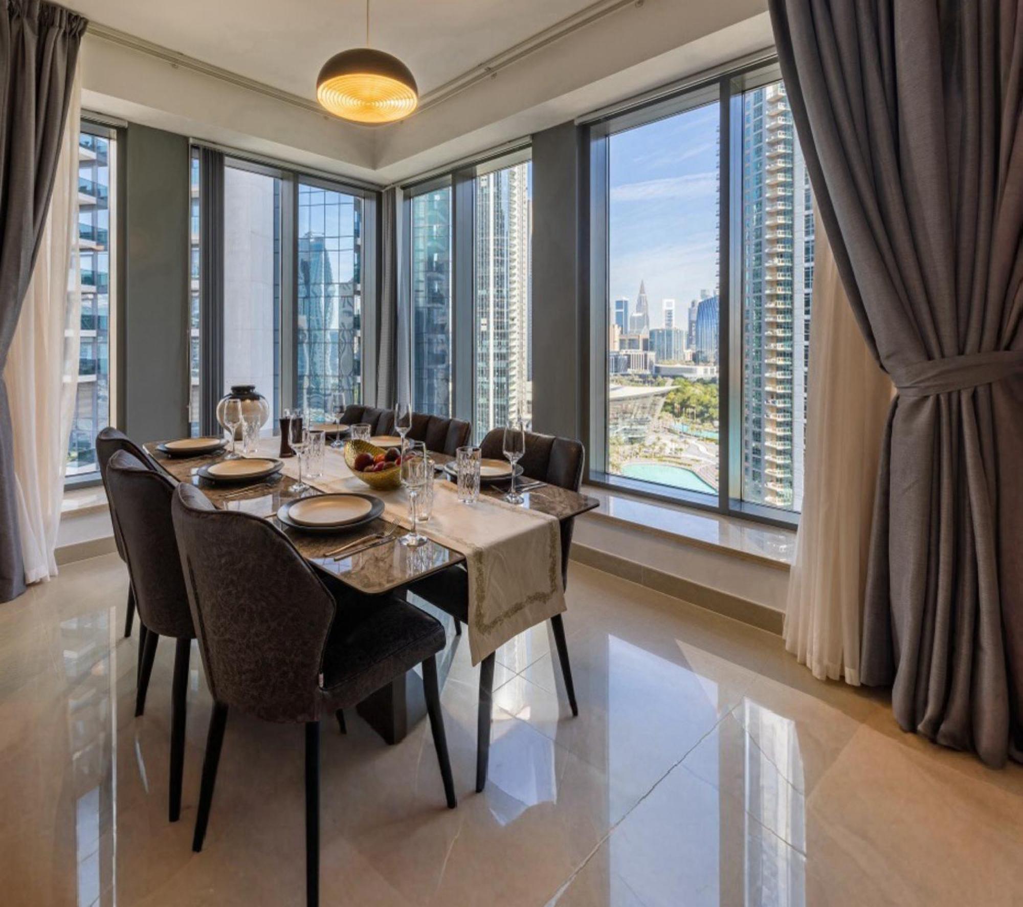 Near Burj Khalifa, Fountain View, Mall In 10 Mins Walk Apartment Dubai